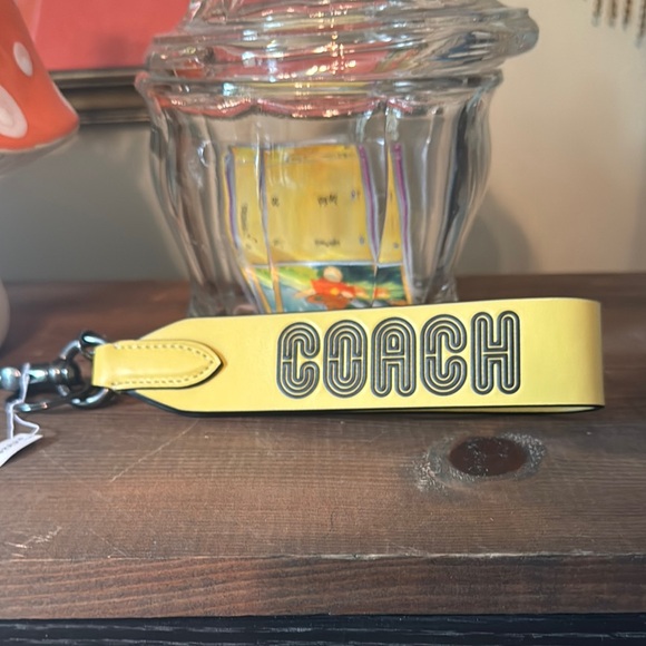 Coach Other - 🐥🍌🍯🔅Coach Yellow key Accessory